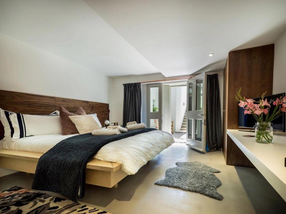Montys Accommodation Льюис Экстерьер фото